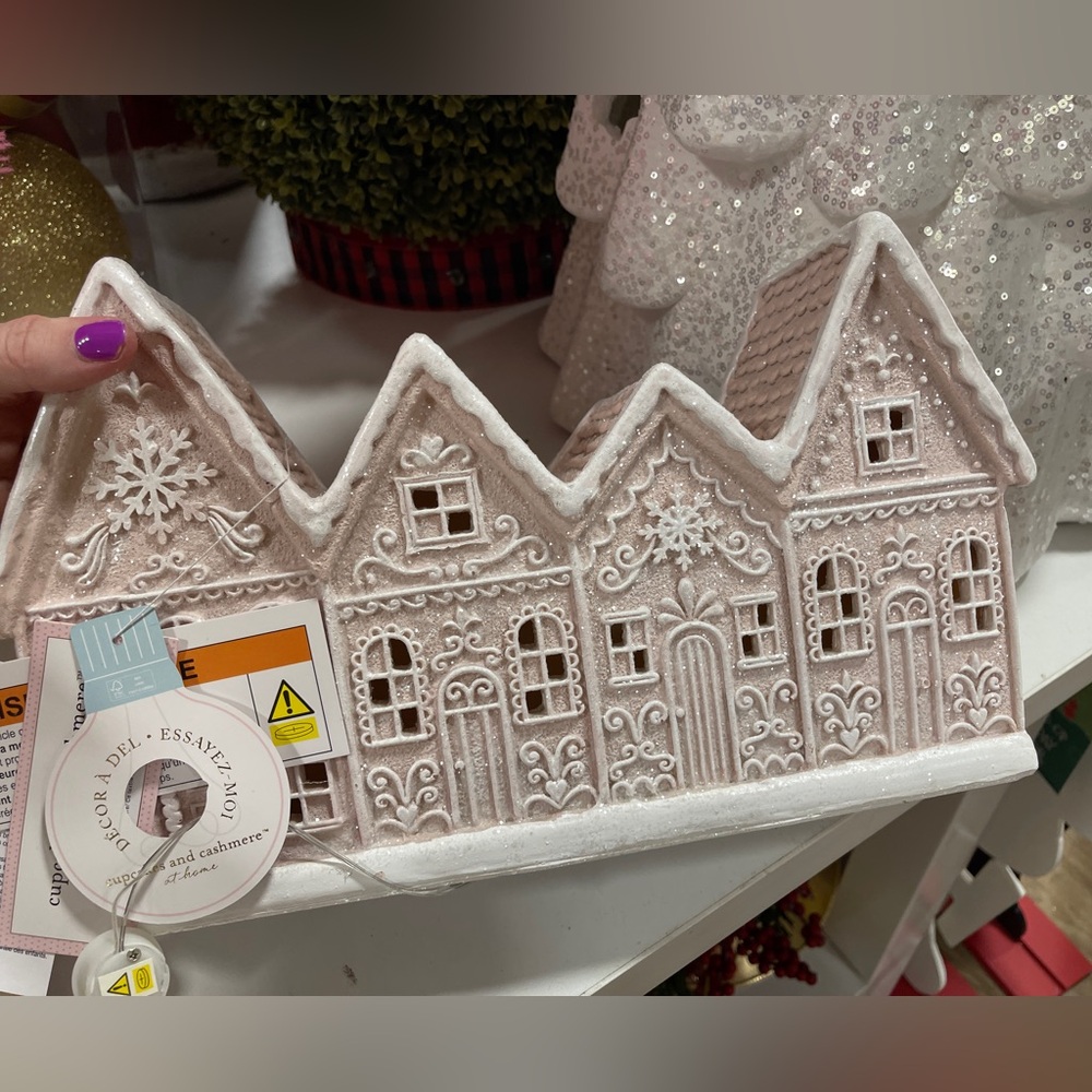 Pink Christmas Glitter Gingerbread House LED Cupcakes & cashmere NWT